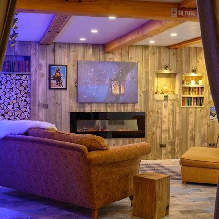 Anastasia'S Secret! Cupar Swiss Alpine Style Apartment 외부 사진