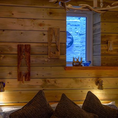 Anastasia'S Secret! Cupar Swiss Alpine Style Apartment 외부 사진