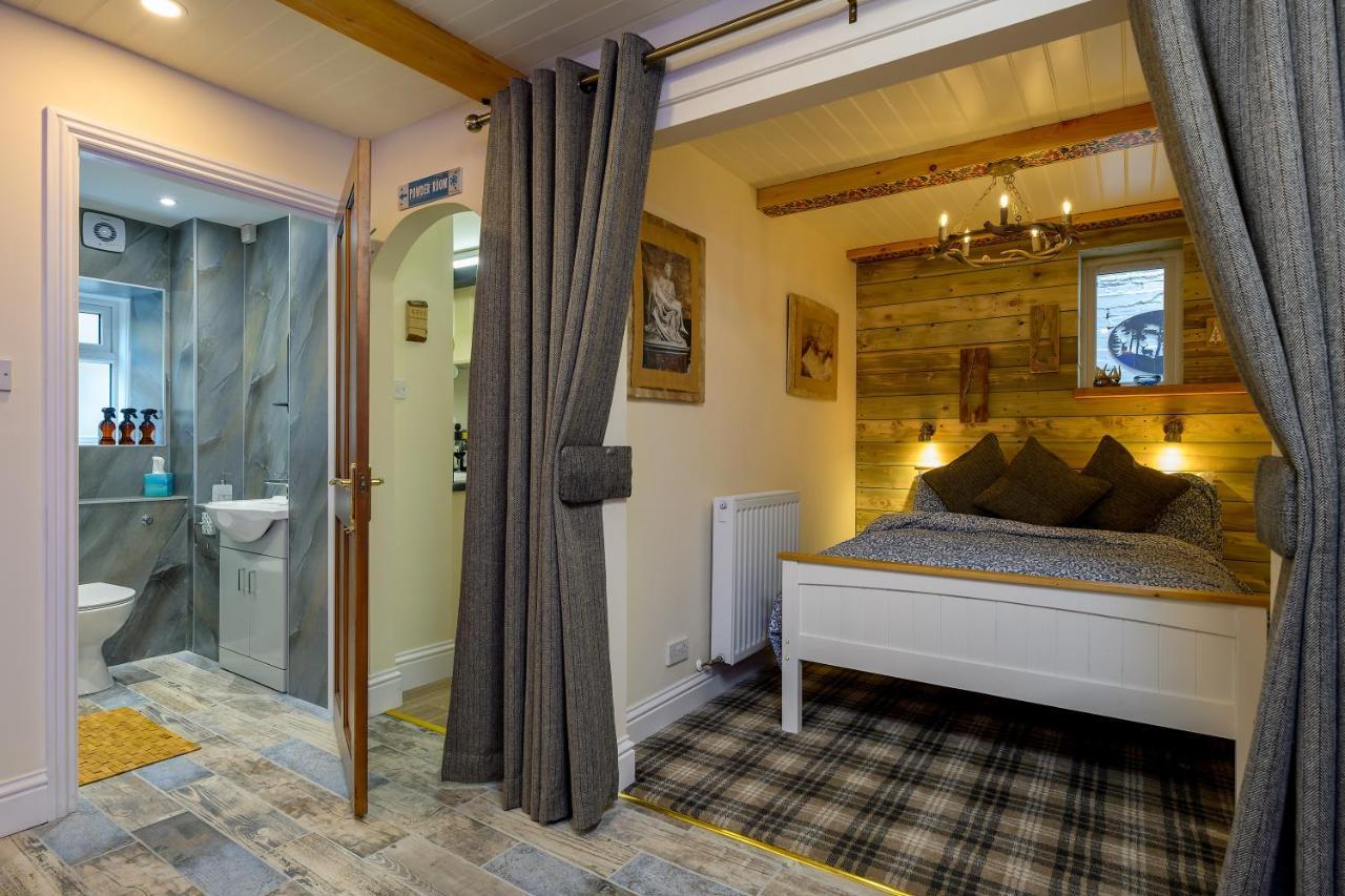 Anastasia'S Secret! Cupar Swiss Alpine Style Apartment 외부 사진